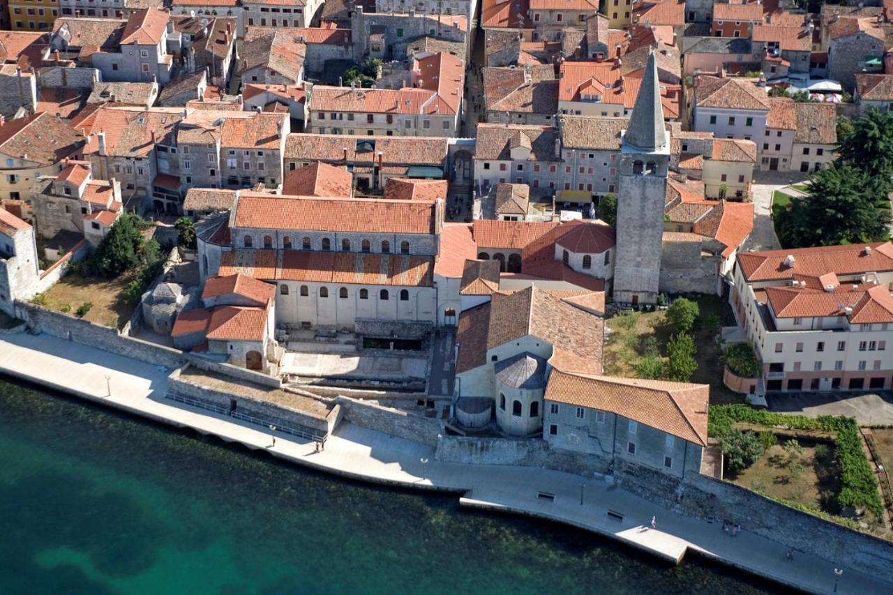Apartments Kadum Porec Center Near The Beach Exterior photo